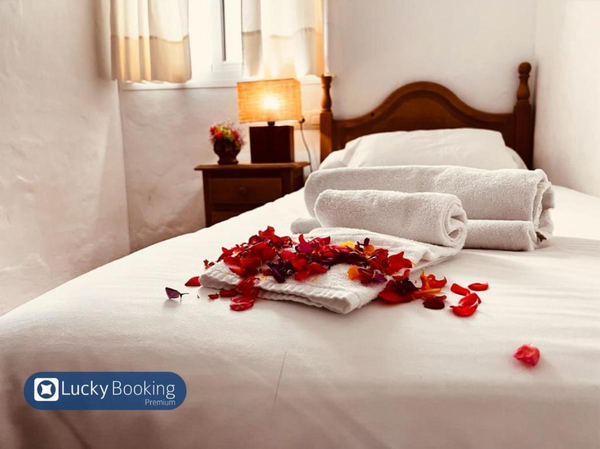 Zahara Lucky Booking 萨阿拉德洛斯阿图内斯 外观 照片